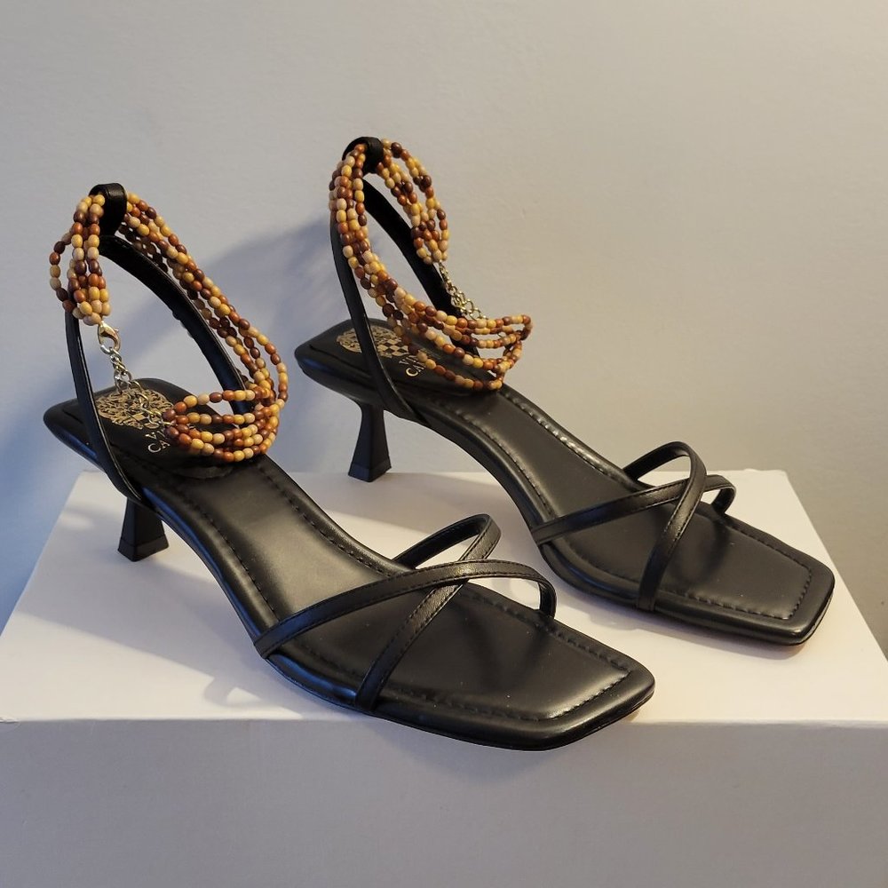 $59 NWT (8) Vince Camuto Sandal
